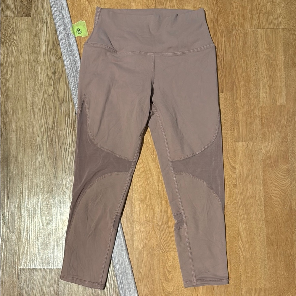 Alo High-Waisted Leggings